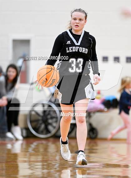 Thumbnail 1 in Ledford @ North Davidson photogallery.
