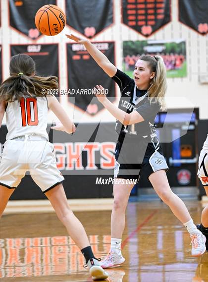 Thumbnail 3 in Ledford @ North Davidson photogallery.