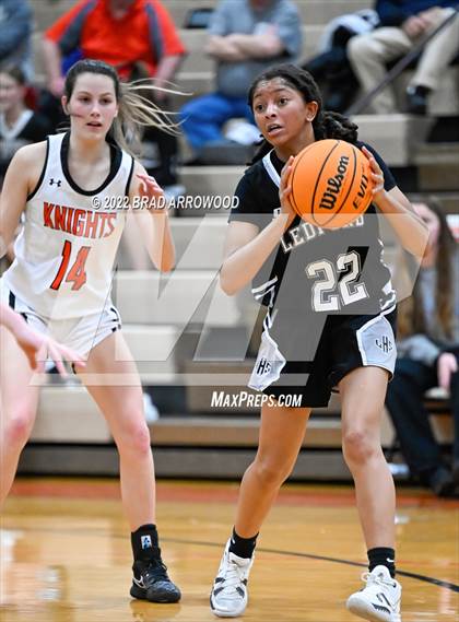 Thumbnail 2 in Ledford @ North Davidson photogallery.