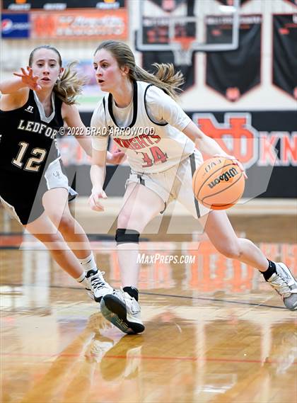 Thumbnail 1 in Ledford @ North Davidson photogallery.