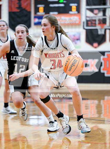 Thumbnail 3 in Ledford @ North Davidson photogallery.