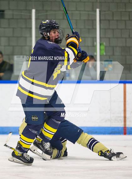 Thumbnail 1 in Rochester Adams @ Stoney Creek photogallery.