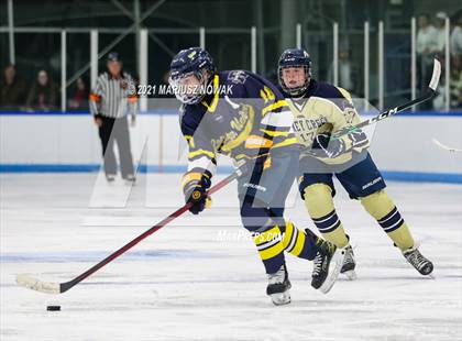Thumbnail 3 in Rochester Adams @ Stoney Creek photogallery.