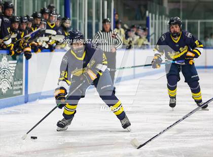 Thumbnail 1 in Rochester Adams @ Stoney Creek photogallery.