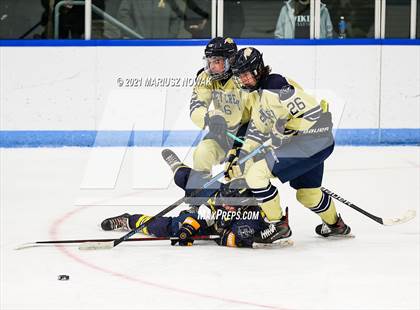 Thumbnail 1 in Rochester Adams @ Stoney Creek photogallery.