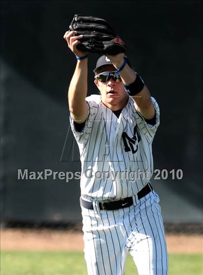 Thumbnail 2 in Palm Desert vs. Marin Catholic (Diamond Sports National Classic) photogallery.