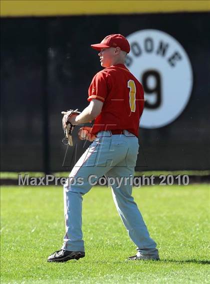 Thumbnail 2 in Palm Desert vs. Marin Catholic (Diamond Sports National Classic) photogallery.