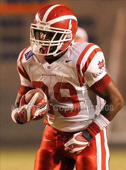 Thumbnail 2 in Servite vs. Mater Dei photogallery.