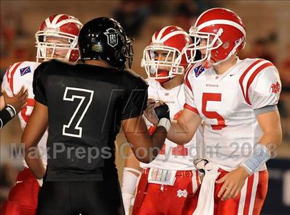 Thumbnail 2 in Servite vs. Mater Dei photogallery.