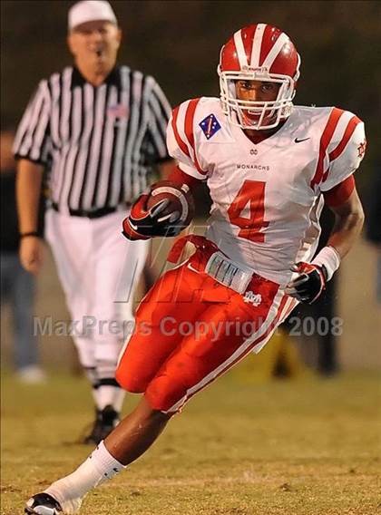 Thumbnail 2 in Servite vs. Mater Dei photogallery.