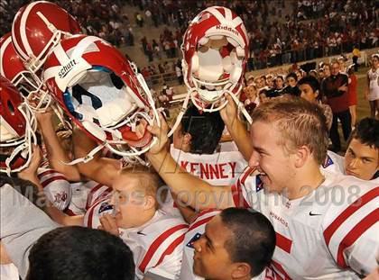 Thumbnail 2 in Servite vs. Mater Dei photogallery.