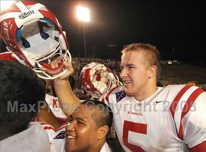 Thumbnail 3 in Servite vs. Mater Dei photogallery.