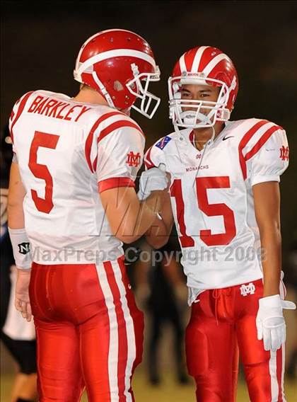 Thumbnail 3 in Servite vs. Mater Dei photogallery.