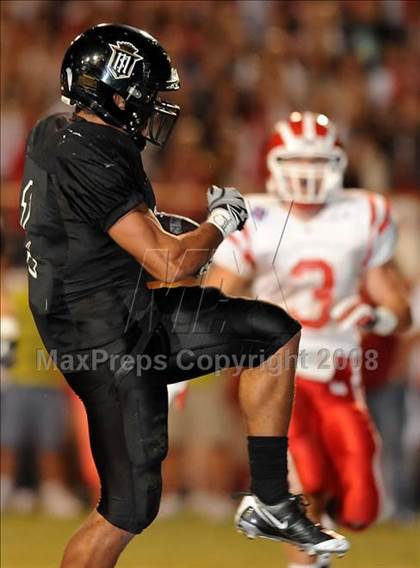 Thumbnail 3 in Servite vs. Mater Dei photogallery.