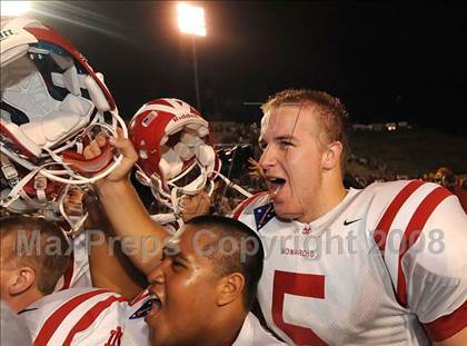 Thumbnail 3 in Servite vs. Mater Dei photogallery.