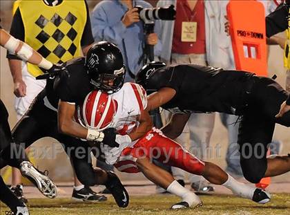 Thumbnail 2 in Servite vs. Mater Dei photogallery.