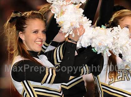 Thumbnail 3 in Servite vs. Mater Dei photogallery.