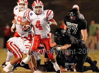 Thumbnail 3 in Servite vs. Mater Dei photogallery.