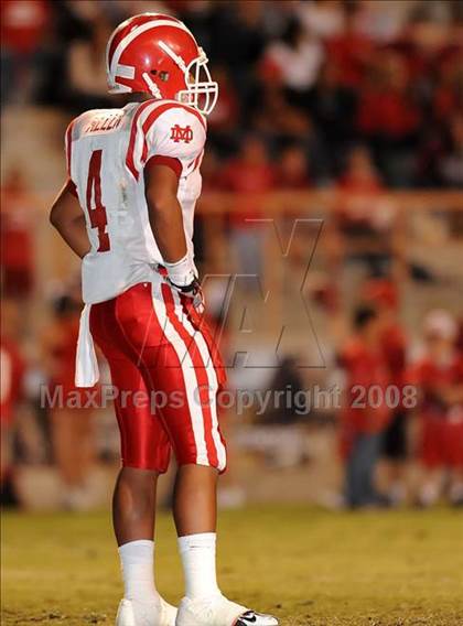 Thumbnail 1 in Servite vs. Mater Dei photogallery.