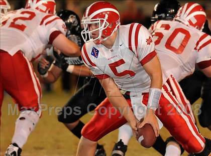 Thumbnail 1 in Servite vs. Mater Dei photogallery.