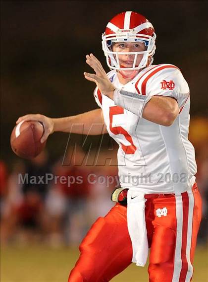 Thumbnail 2 in Servite vs. Mater Dei photogallery.