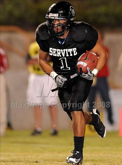 Thumbnail 1 in Servite vs. Mater Dei photogallery.