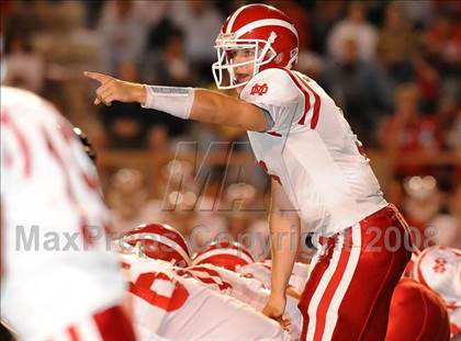 Thumbnail 1 in Servite vs. Mater Dei photogallery.