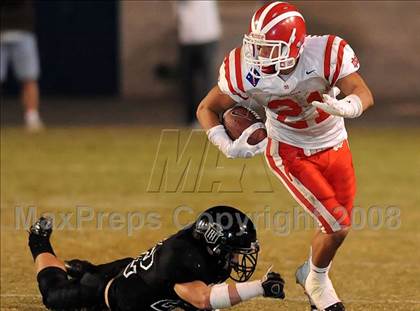 Thumbnail 2 in Servite vs. Mater Dei photogallery.