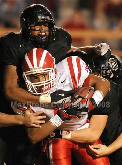 Thumbnail 3 in Servite vs. Mater Dei photogallery.