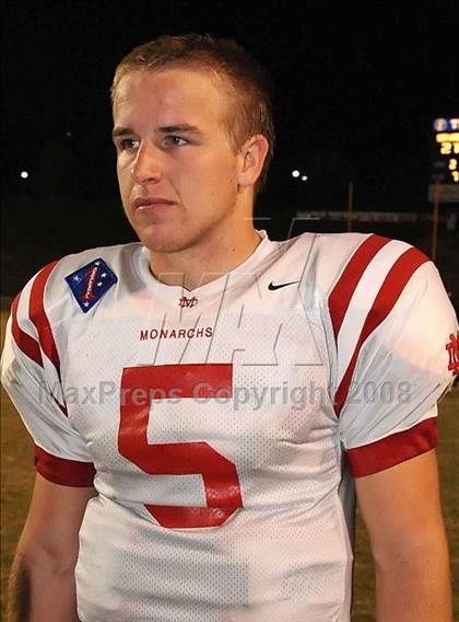 Thumbnail 2 in Servite vs. Mater Dei photogallery.