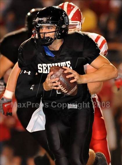 Thumbnail 3 in Servite vs. Mater Dei photogallery.