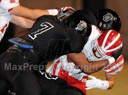 Thumbnail 2 in Servite vs. Mater Dei photogallery.