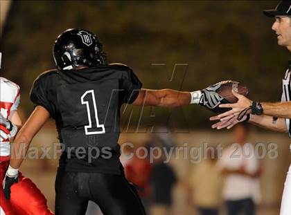 Thumbnail 3 in Servite vs. Mater Dei photogallery.
