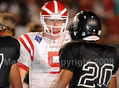 Thumbnail 1 in Servite vs. Mater Dei photogallery.
