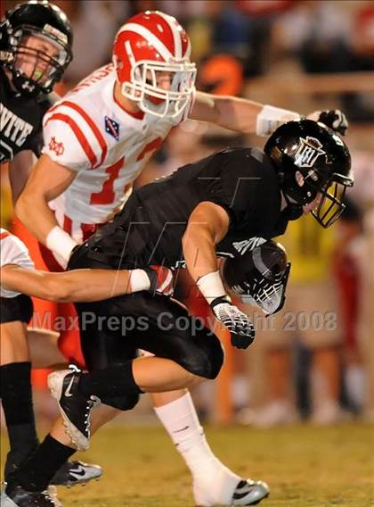 Thumbnail 2 in Servite vs. Mater Dei photogallery.