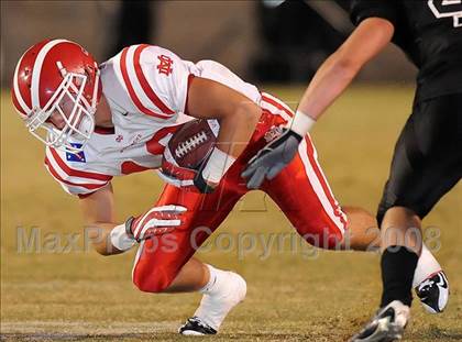 Thumbnail 2 in Servite vs. Mater Dei photogallery.