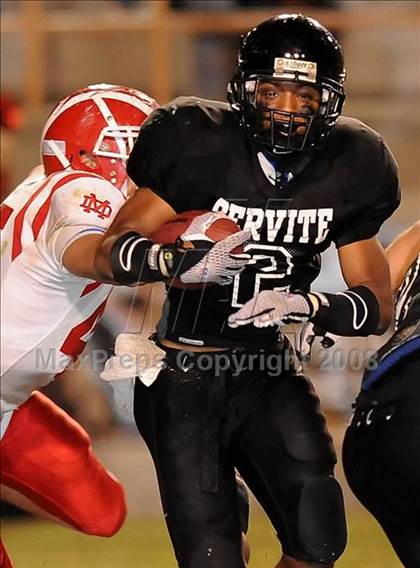 Thumbnail 1 in Servite vs. Mater Dei photogallery.