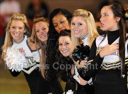 Thumbnail 1 in Servite vs. Mater Dei photogallery.