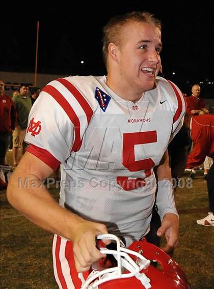 Thumbnail 2 in Servite vs. Mater Dei photogallery.