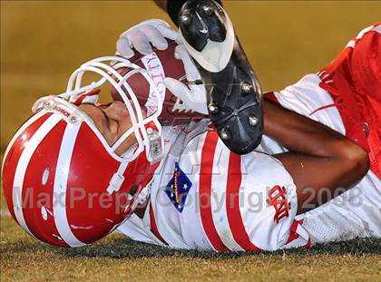Thumbnail 1 in Servite vs. Mater Dei photogallery.