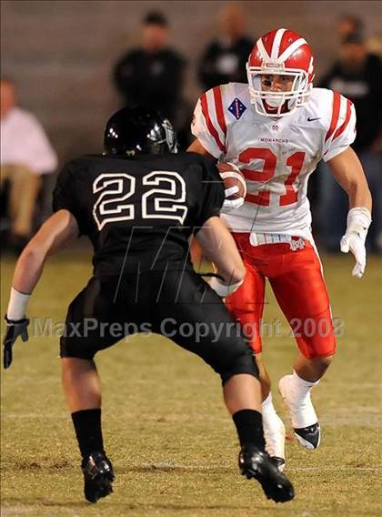 Thumbnail 3 in Servite vs. Mater Dei photogallery.
