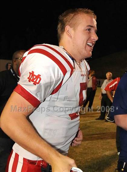 Thumbnail 3 in Servite vs. Mater Dei photogallery.