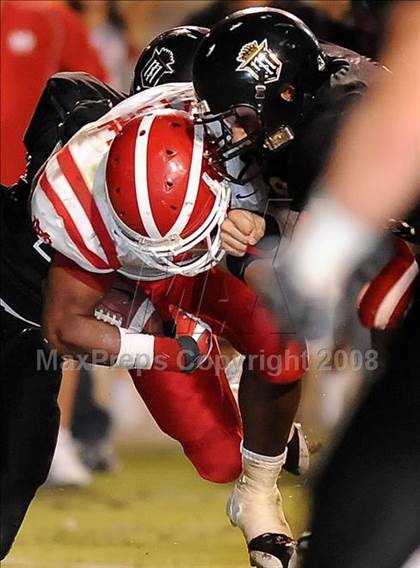 Thumbnail 2 in Servite vs. Mater Dei photogallery.