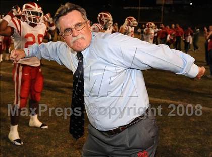 Thumbnail 3 in Servite vs. Mater Dei photogallery.