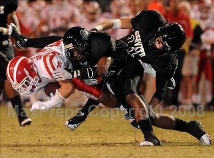 Thumbnail 3 in Servite vs. Mater Dei photogallery.