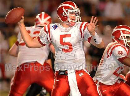 Thumbnail 3 in Servite vs. Mater Dei photogallery.