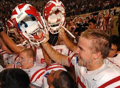 Thumbnail 1 in Servite vs. Mater Dei photogallery.