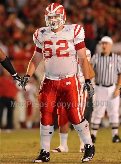 Thumbnail 3 in Servite vs. Mater Dei photogallery.
