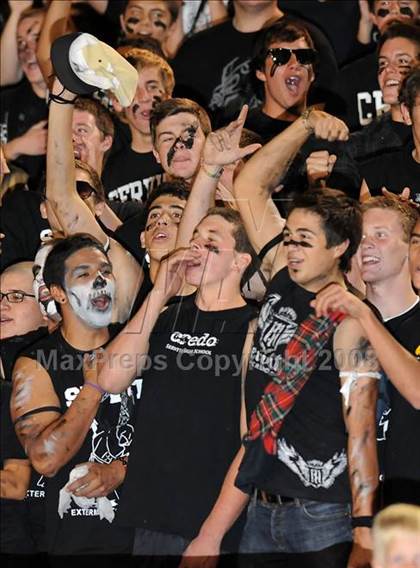 Thumbnail 3 in Servite vs. Mater Dei photogallery.