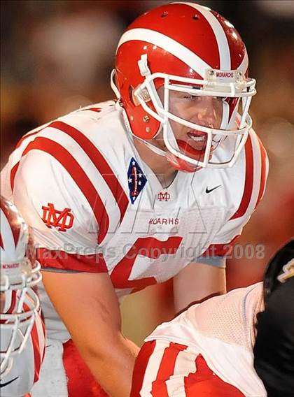 Thumbnail 2 in Servite vs. Mater Dei photogallery.